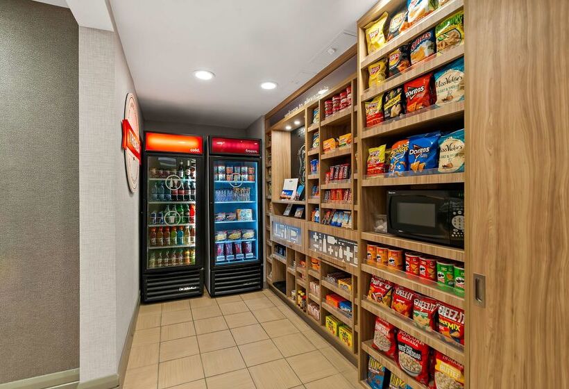 Отель Hampton Inn & Suites Fort Belvoir Alexandria South