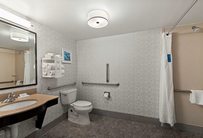 Отель Hampton Inn & Suites Fort Belvoir Alexandria South