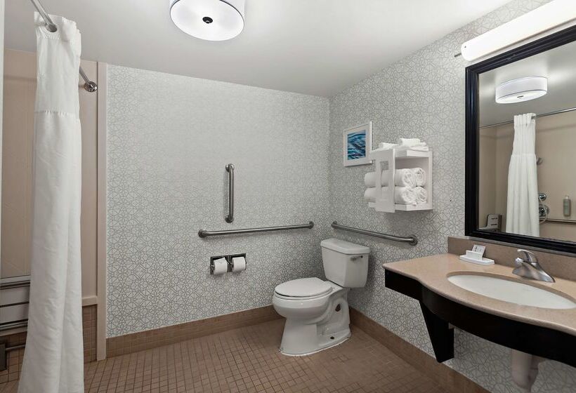 Отель Hampton Inn & Suites Fort Belvoir Alexandria South