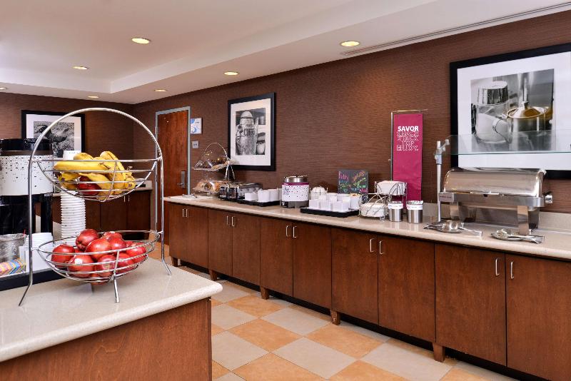 Отель Hampton Inn & Suites Fort Belvoir Alexandria South