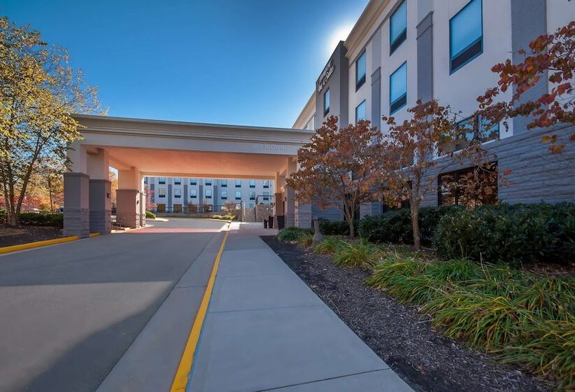 Отель Hampton Inn & Suites Fort Belvoir Alexandria South