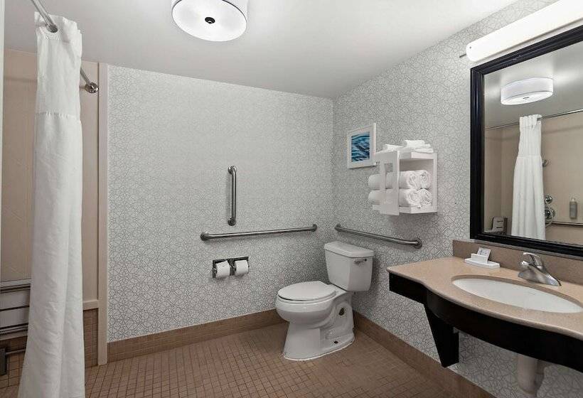 هتل Hampton Inn & Suites Fort Belvoir Alexandria South