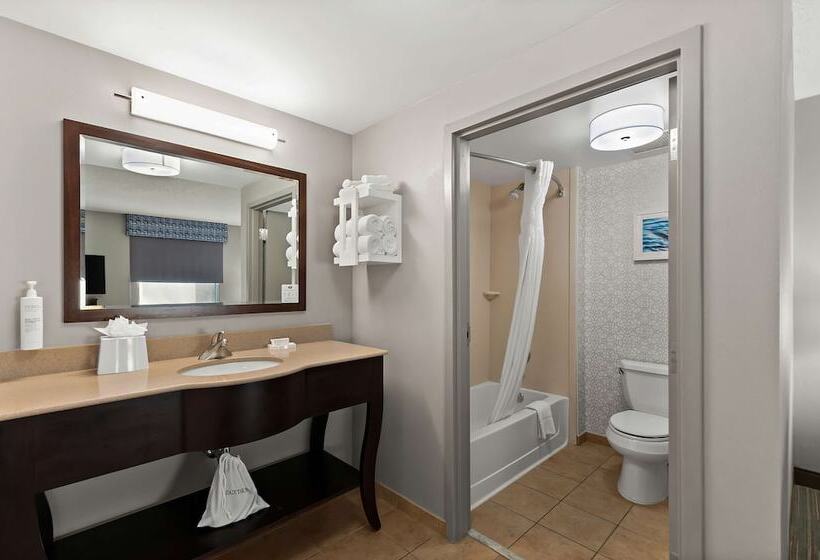 Отель Hampton Inn & Suites Fort Belvoir Alexandria South