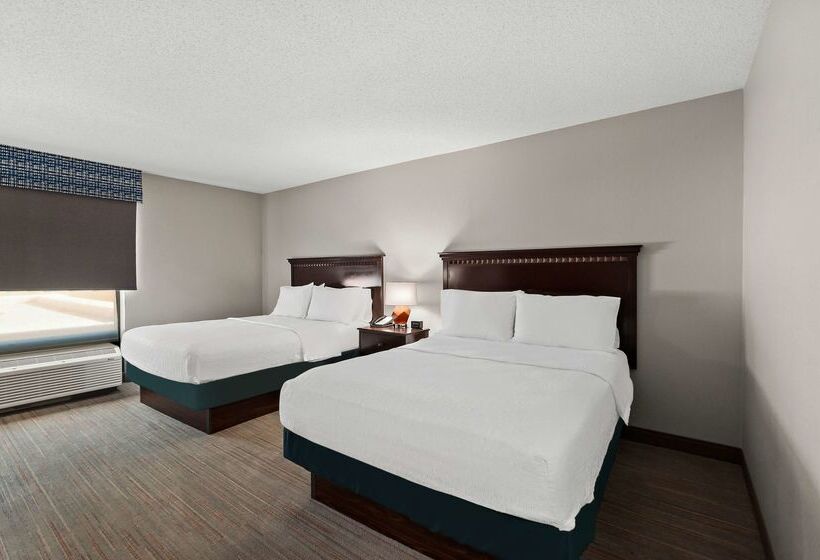 Отель Hampton Inn & Suites Fort Belvoir Alexandria South