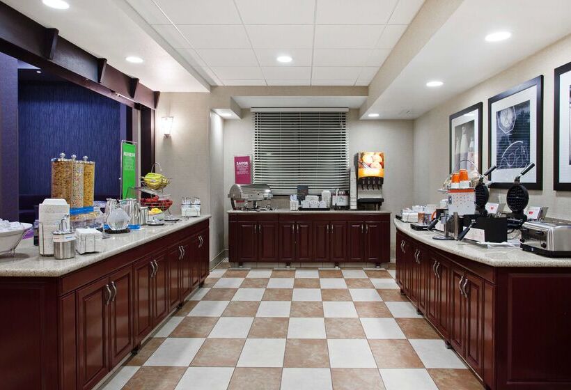 בית מלון כפרי Hampton Inn & Suites Oakland Airport  Alameda