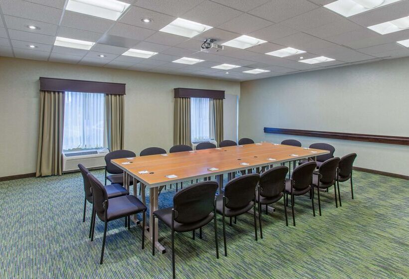 호텔 Hampton Inn & Suites Roseville