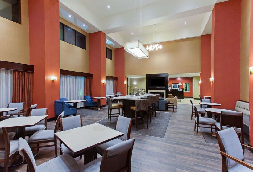 호텔 Hampton Inn & Suites Roseville