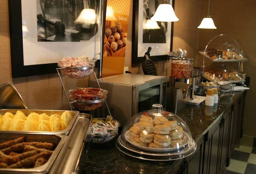 ホテル Hampton Inn & Suites Wilder