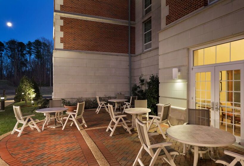 ホテル Hampton Inn & Suites Williamsburg Central