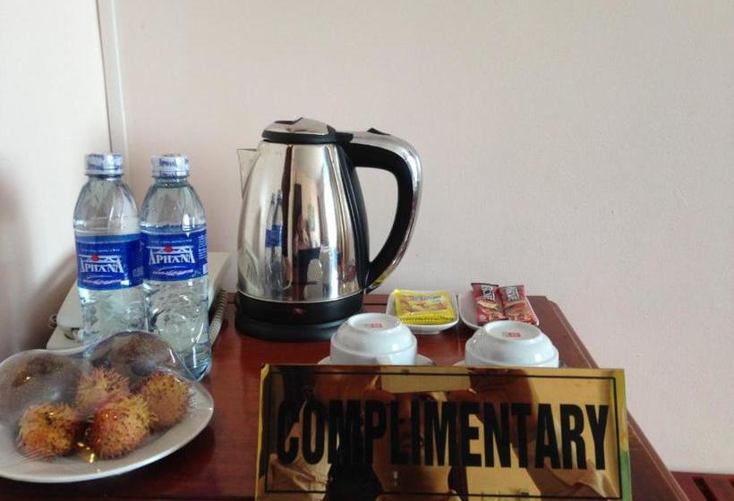 هتل Holiday Diamond