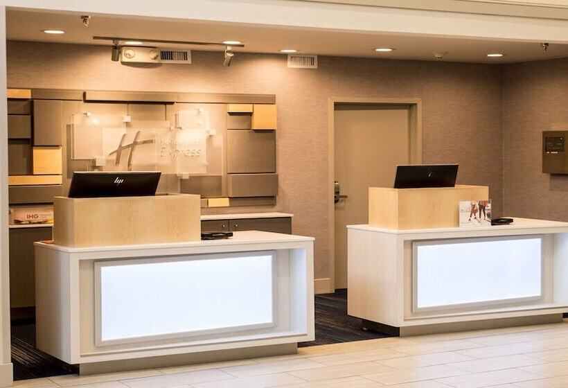 בית מלון כפרי Holiday Inn Express   Columbus   Dublin, An Ihg