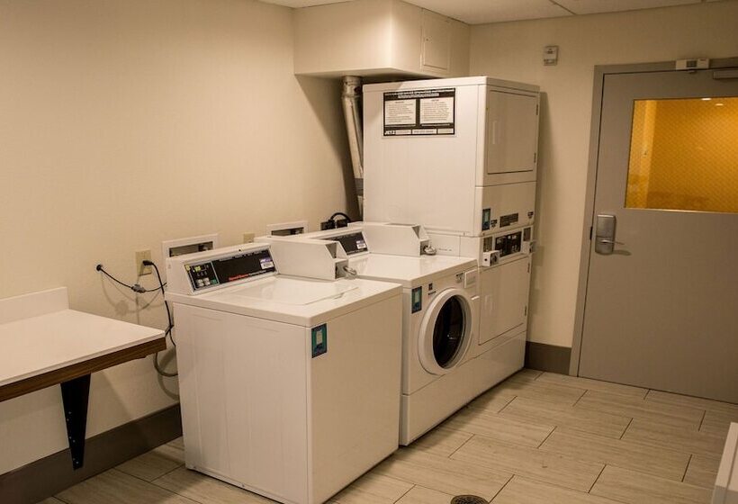 בית מלון כפרי Holiday Inn Express   Columbus   Dublin, An Ihg