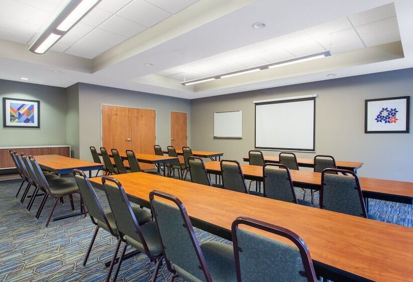 فندق Holiday Inn Express Silver Springs   Ocala, An Ihg