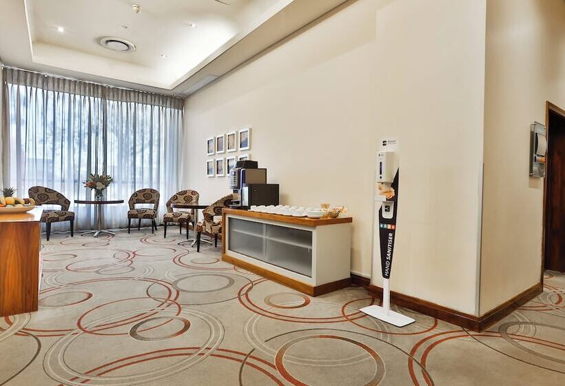 هتل Holiday Inn Johannesburg Rosebank, An Ihg