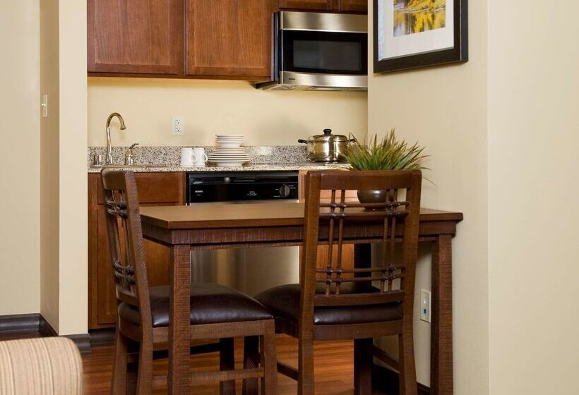 هتل Homewood Suites By Hilton Bozeman
