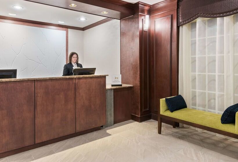 هتل Homewood Suites By Hilton Holyoke Springfield/north