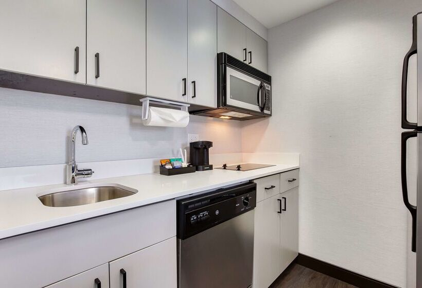 酒店 Homewood Suites By Hilton Louisvilleeast