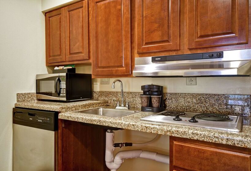 فندق Homewood Suites By Hilton Charleston Airport