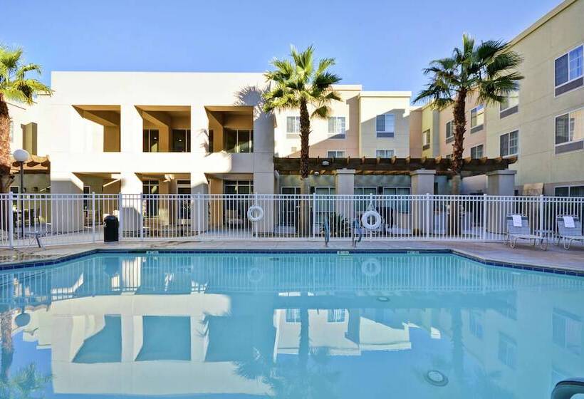 בית מלון כפרי Homewood Suites By Hilton Palm Desert