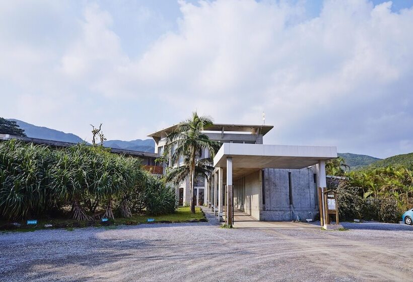 Iriomotejima Jungle Hotel Painumaya