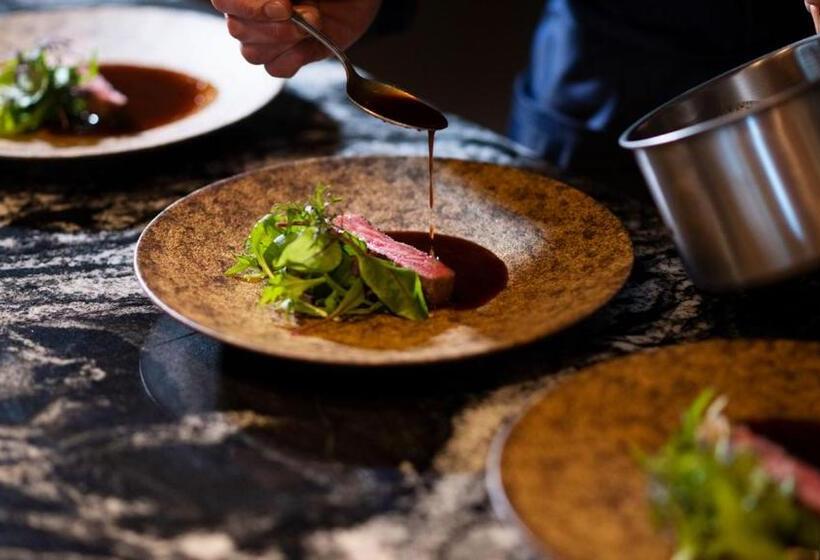 Kitakobushi Shiretoko Hotel & Resort