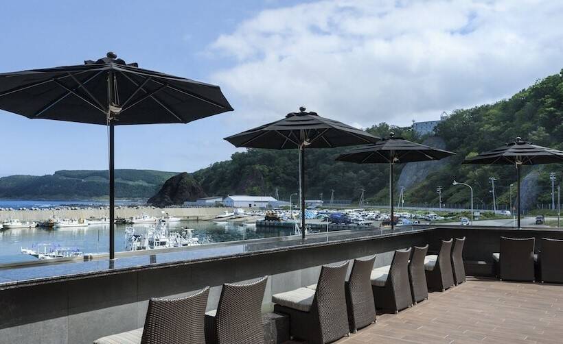 Kitakobushi Shiretoko Hotel & Resort