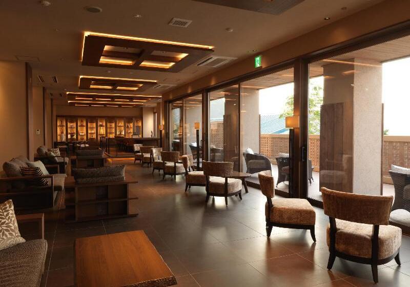 Kitakobushi Shiretoko Hotel & Resort