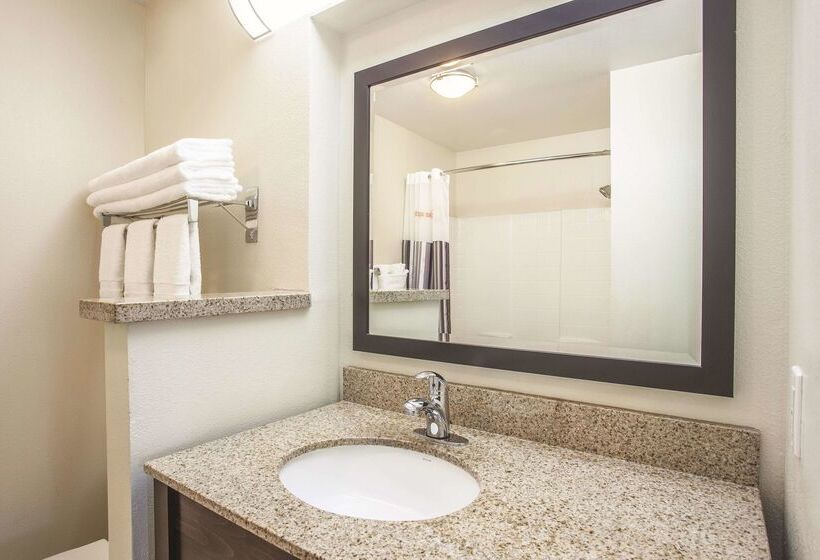 ホテル La Quinta By Wyndham Portland Airport