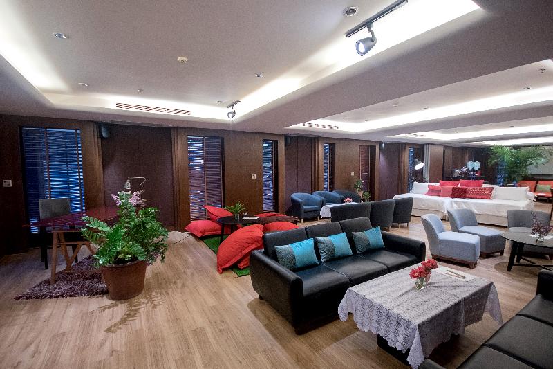 Hotel Loligo Resort Hua Hin + A Fresh Twist By Let S Sea