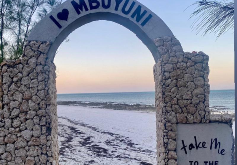 בית מלון כפרי Mbuyuni Beach Village