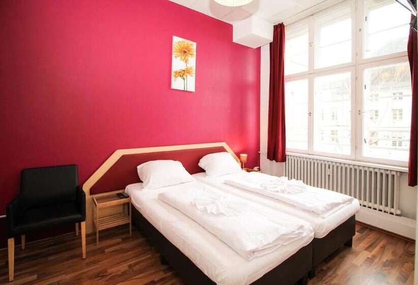 هتل Metropol Hostel Berlin