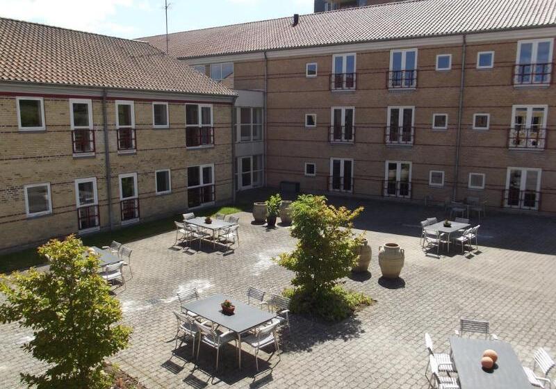 בית מלון כפרי Montra Odder Park