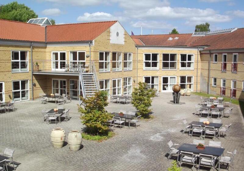 בית מלון כפרי Montra Odder Park