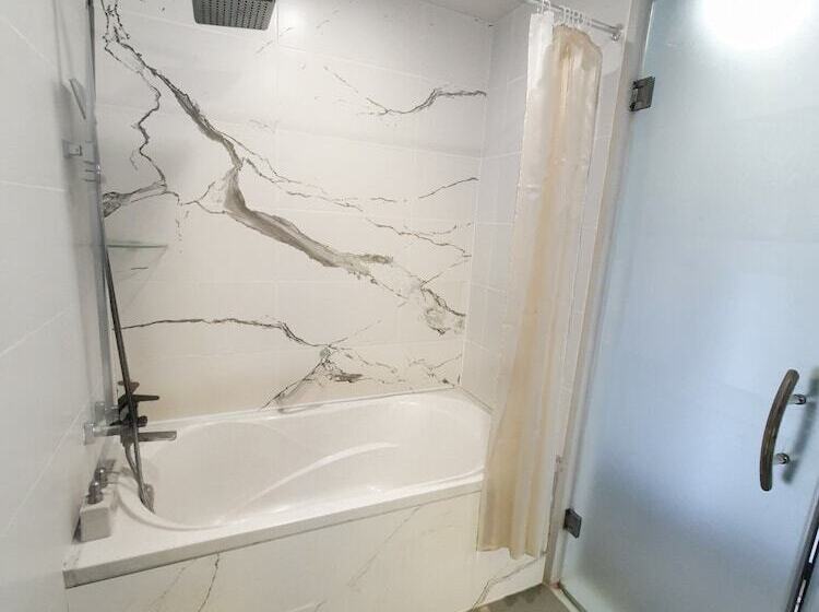 Hanoi Siva Luxury Hotel & Travel