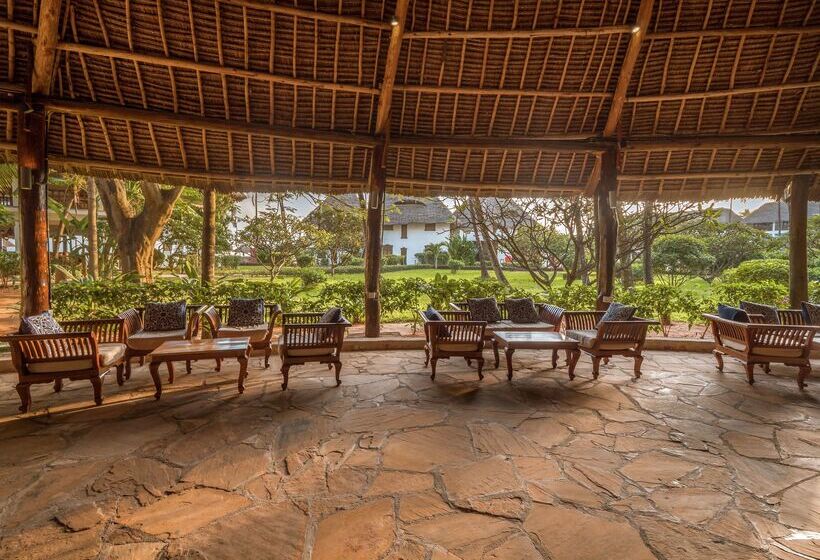 Отель Nungwi Beach Resort By Turaco