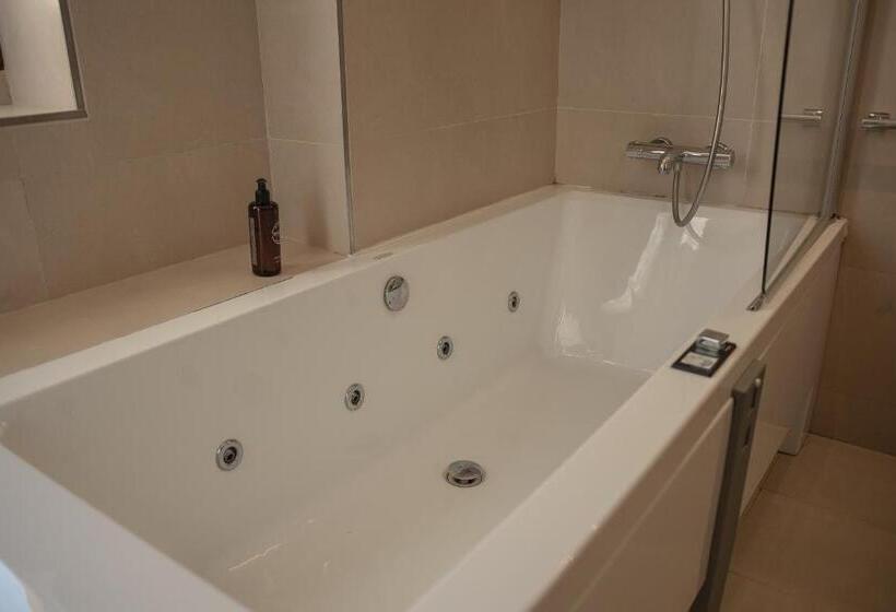 Olatzea Landa Hotela