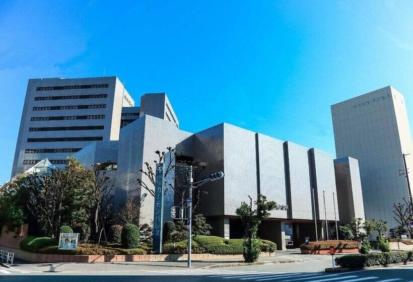 Отель Osaka Garden Palace