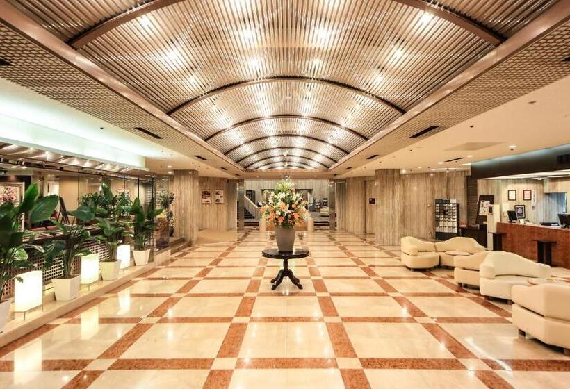 Отель Osaka Garden Palace