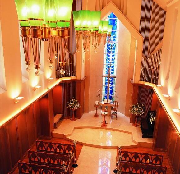 Отель Osaka Garden Palace