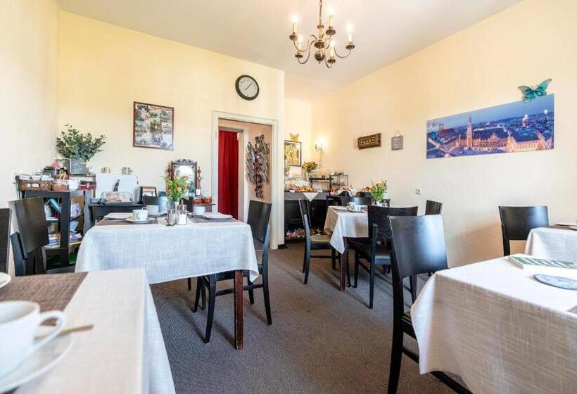 هتل Pension Am Siegestor