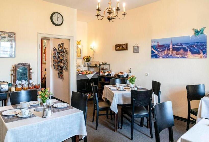 هتل Pension Am Siegestor