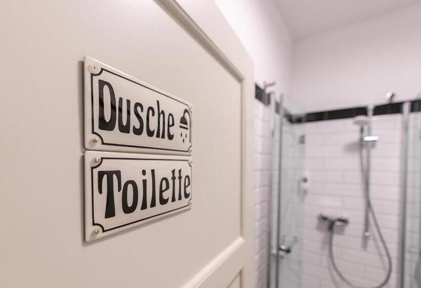 هتل Pension Am Siegestor