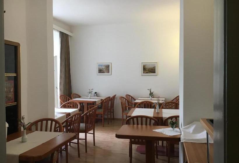 Fotos del hotel Pension Anifalstaff:  6