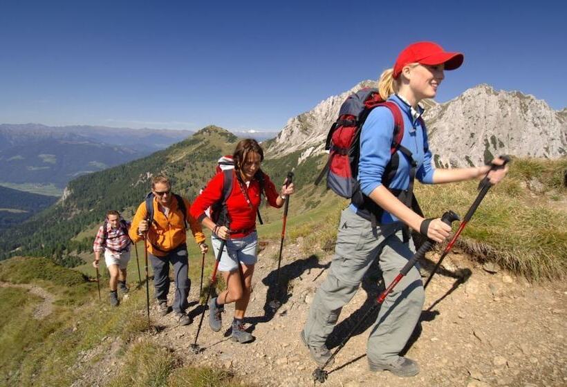 هتل Pension & Apartments Waldkrieber