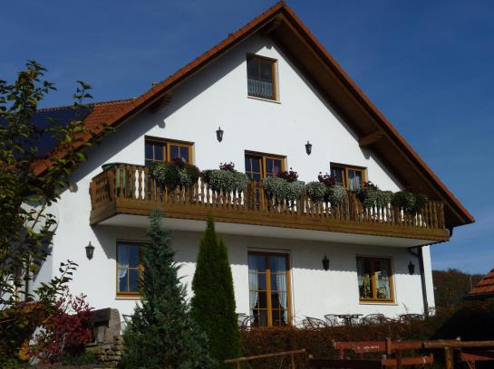 ホテル Pension Grünes Herz