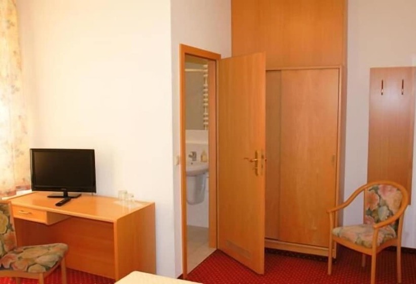 فندق Pension Kaden