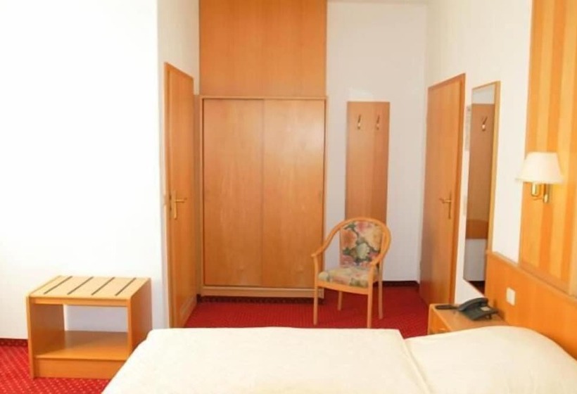 فندق Pension Kaden