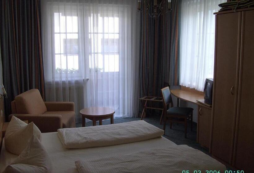 هتل Roter Hahn Bed & Breakfast