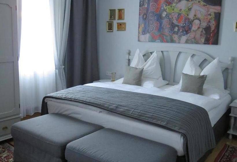 هتل Schneider Gössl