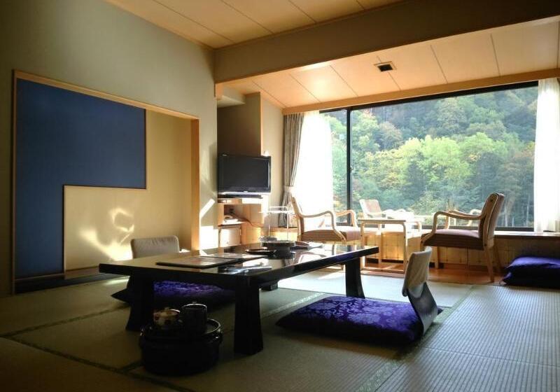 בית מלון כפרי Sounkyo Kankou